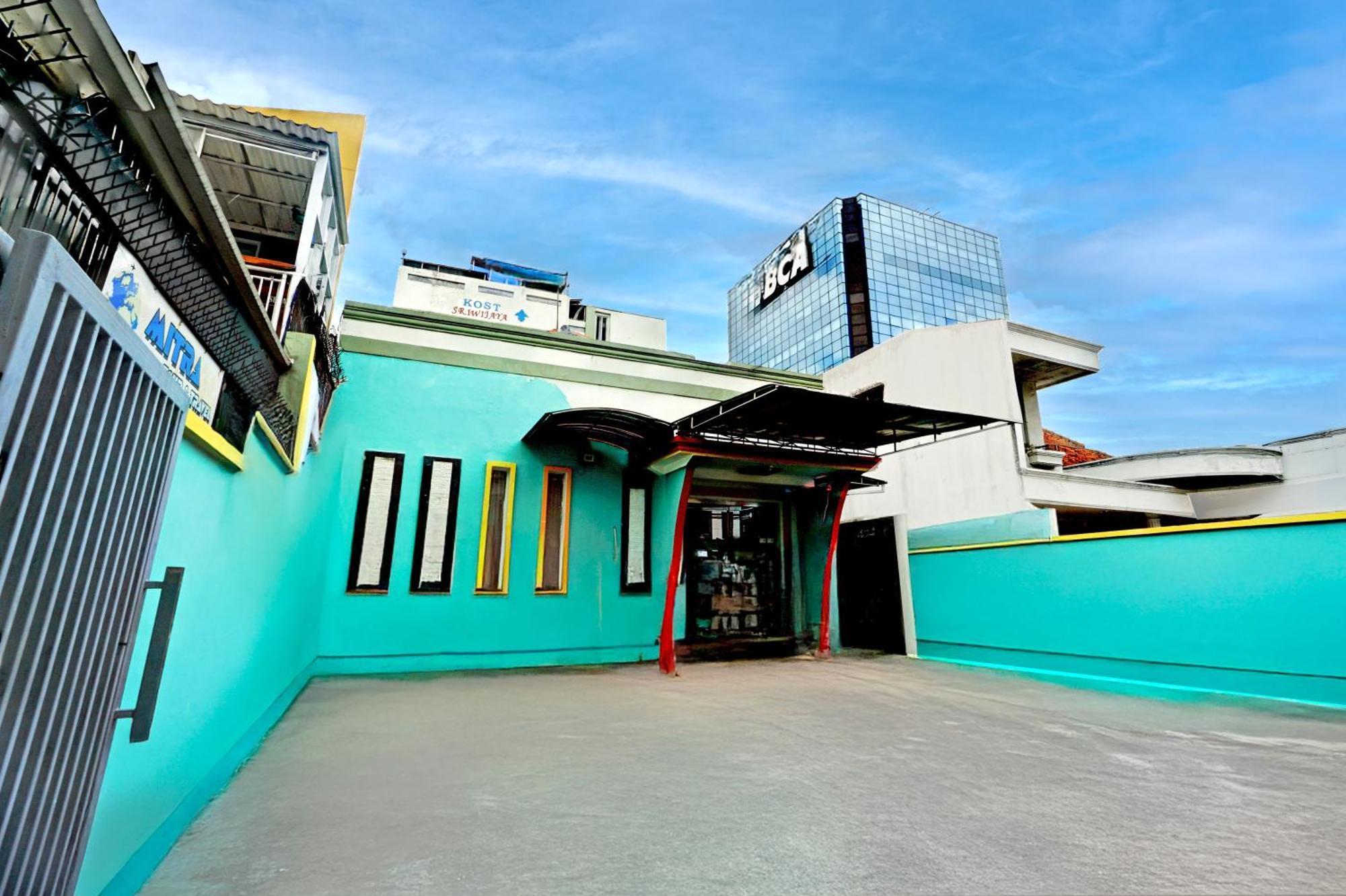 Hotel O Tegalsari Near Tunjungan Plaza Surabaya Buitenkant foto