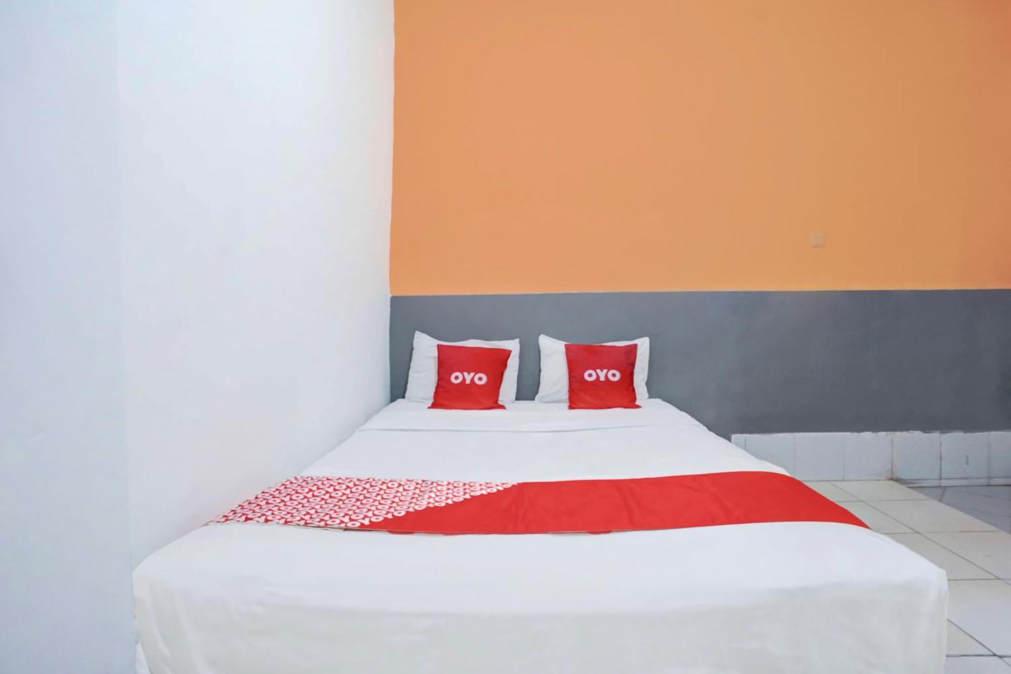 Hotel O Tegalsari Near Tunjungan Plaza Surabaya Buitenkant foto
