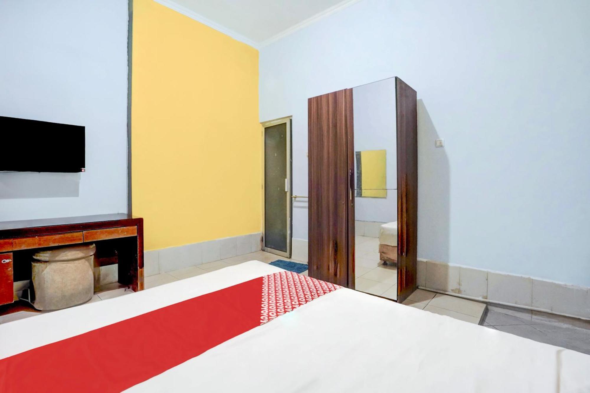 Hotel O Tegalsari Near Tunjungan Plaza Surabaya Buitenkant foto